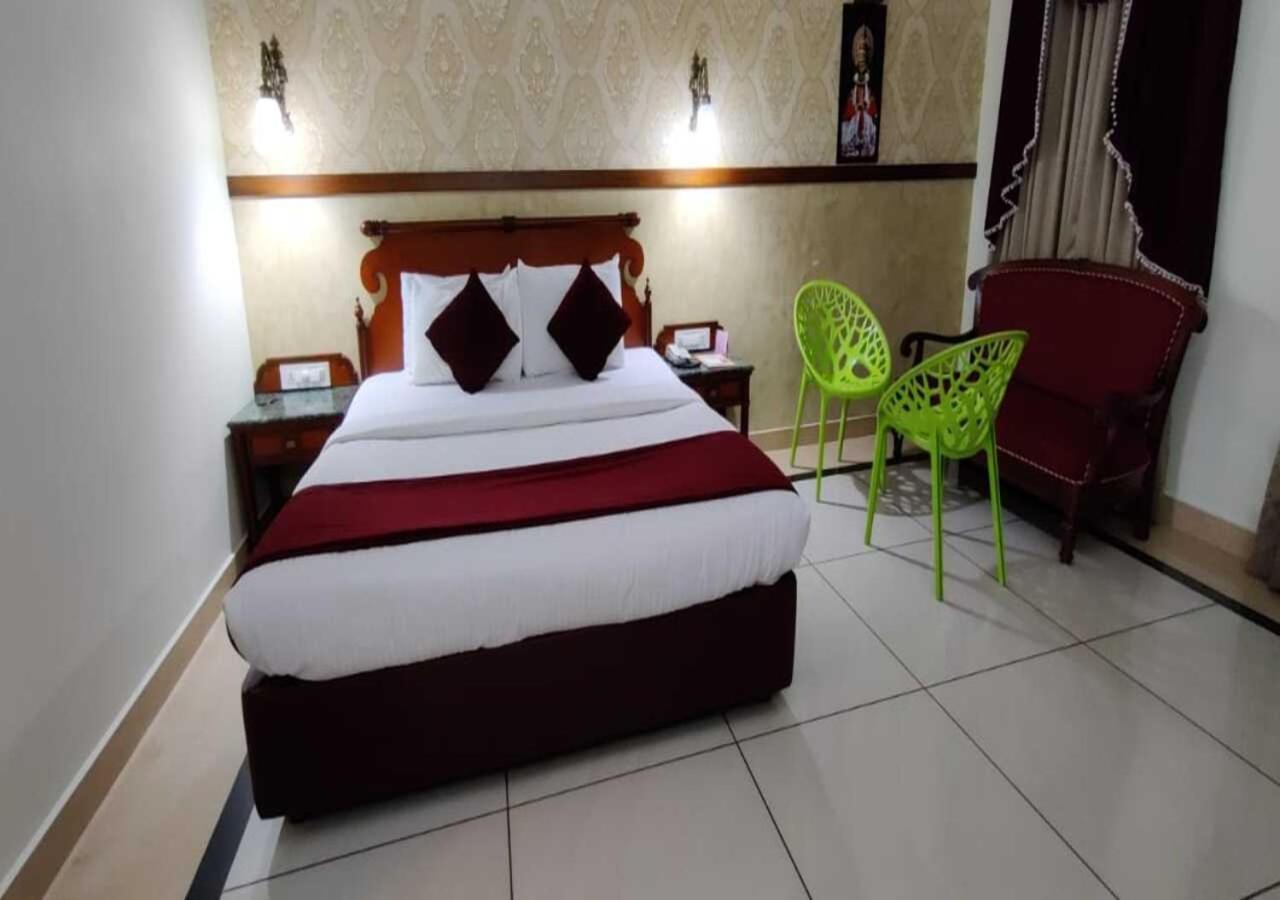 Hotel Tea County Munnar Zewnętrze zdjęcie